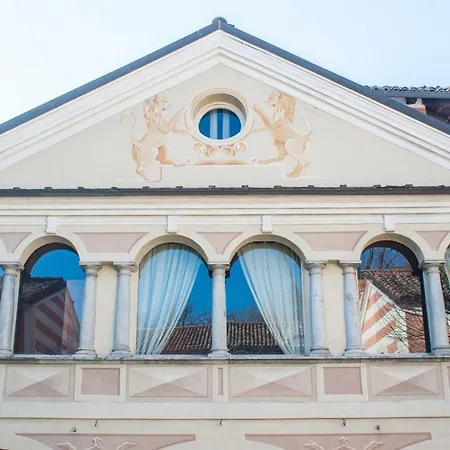 Casa Dei Leoni * Carpeneto